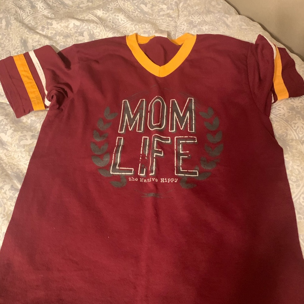 Mom Life Tee
